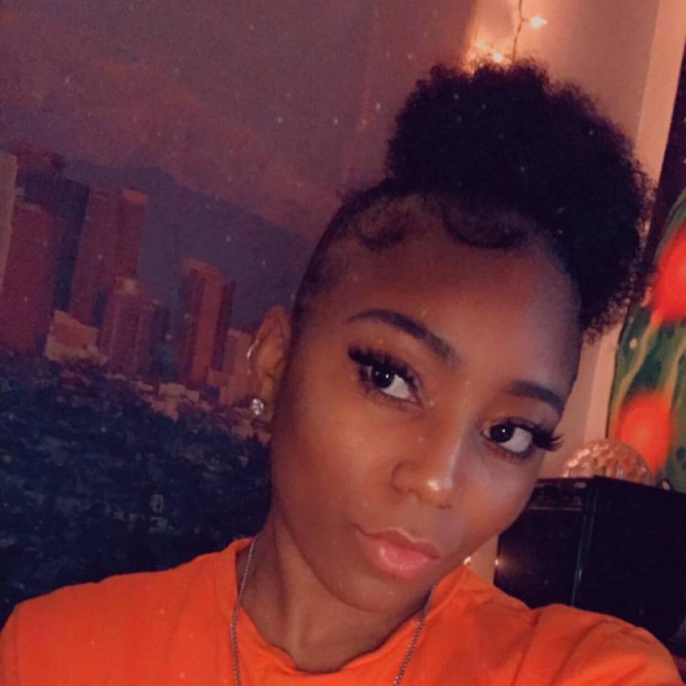 Meet your Posher, Raylicia